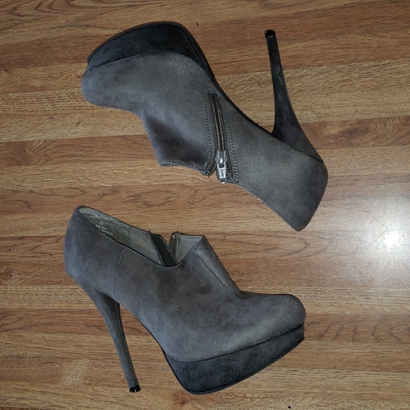 Free w Purchase Mossimo Platform Bootie Gray 6 1/2 - Picture 5 of 12
